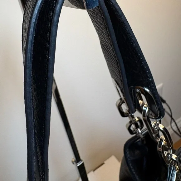 NWOT🔥Michael Kors Fulton Black Pebbled Leather Shoulder Bag, dust bag included. - Picture 5 of 16